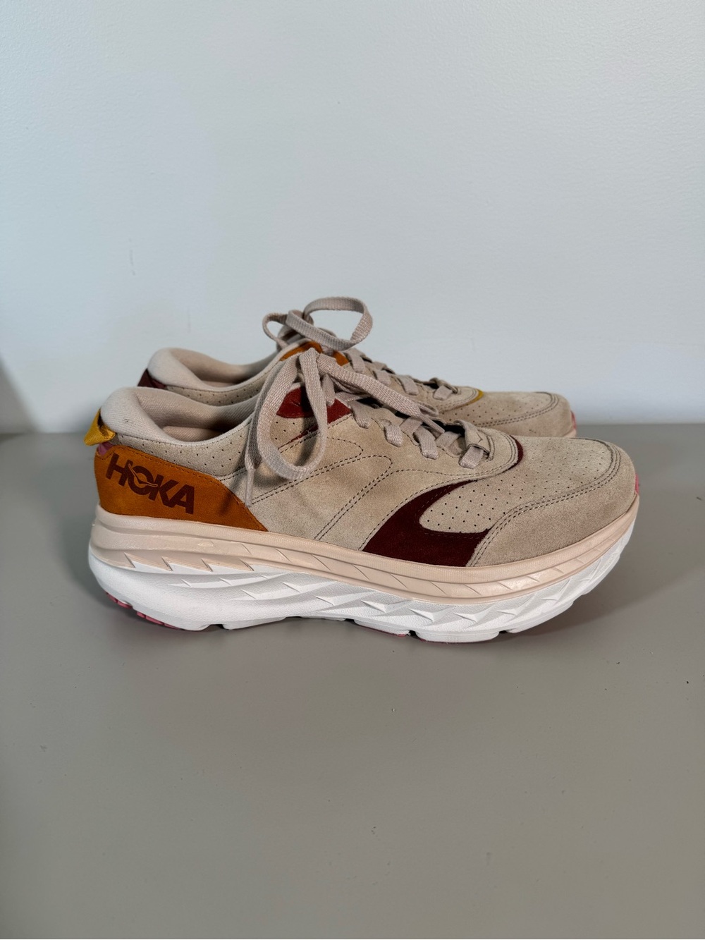 NWOT HOKA Bondi L Suede Shifting Sand Sneakers Men’s 11 / Women’s 12
